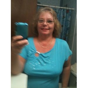 Meet your Posher, Connie